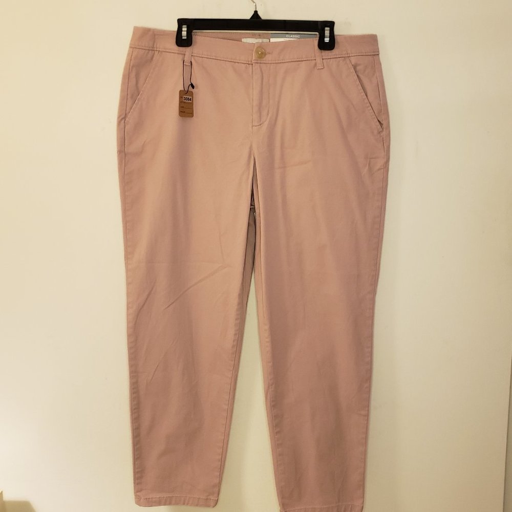 (NWT) Liz Claiborne Classic Straight Leg Blush Pink Casual Pant.  Size 12.